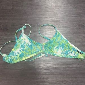 Jolyn Dominica vent top